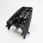 Die Struktur an der Basis der Armlehne ist kompliziert und komplex